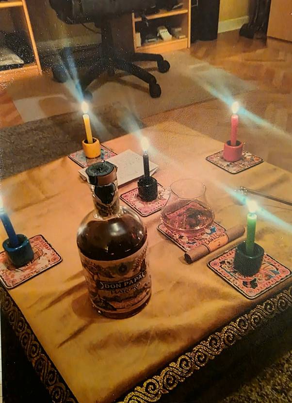 Ein Bild, das Im Haus, Boden, Tisch, Mobiliar enthält.

KI-generierte Inhalte können fehlerhaft sein.